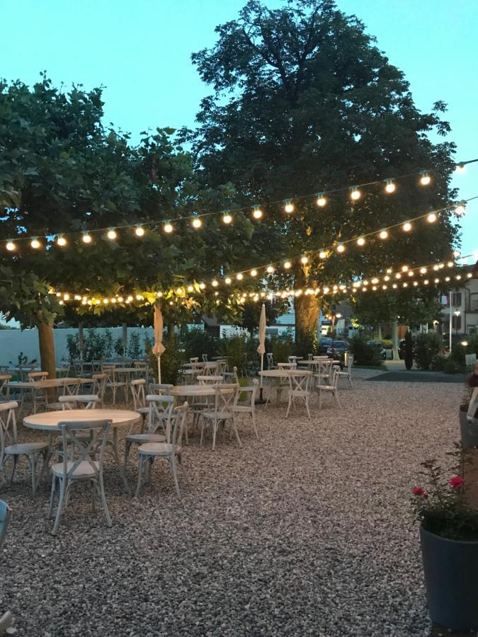 L'Auberge De Mezieres Ngoại thất bức ảnh